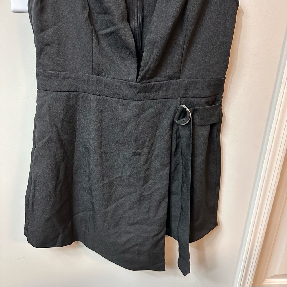 Missguided Black Skort in Size 10 - Picture 3 of 6